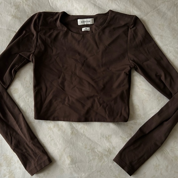 Aritzia Tops - Dark brown Aritzia long sleeve Babaton top size xs
